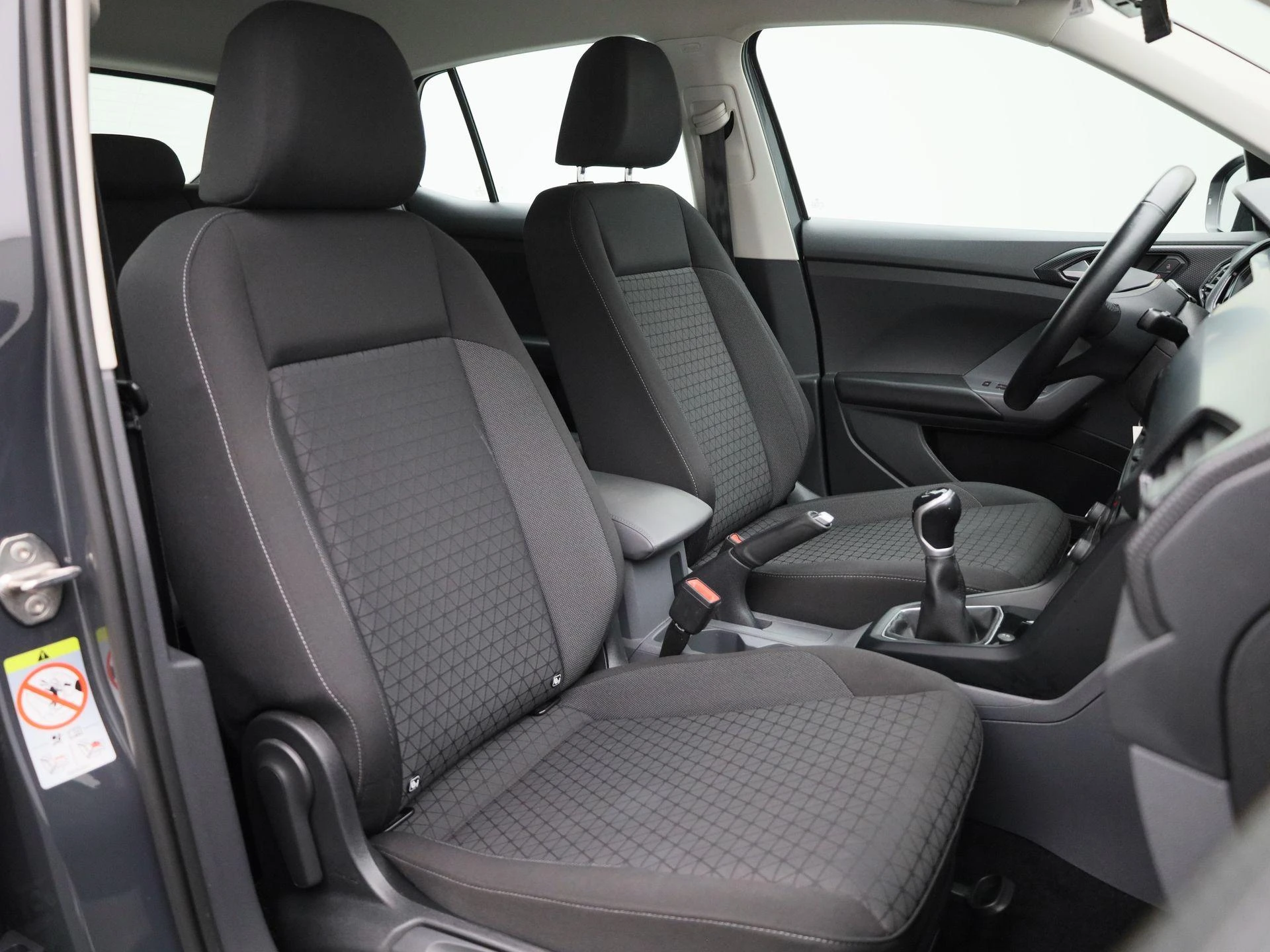 Volkswagen-T-Cross-image-30