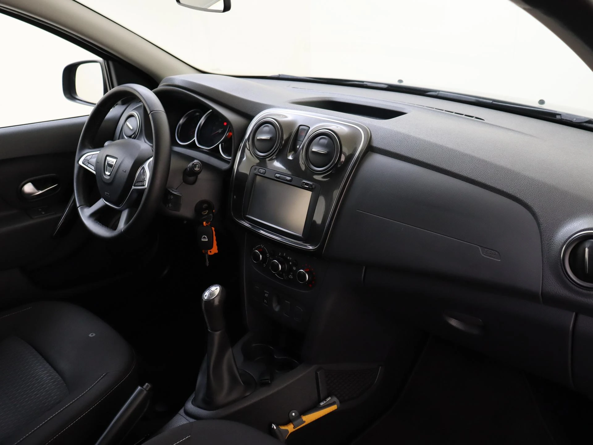 Dacia-Sandero-image-4