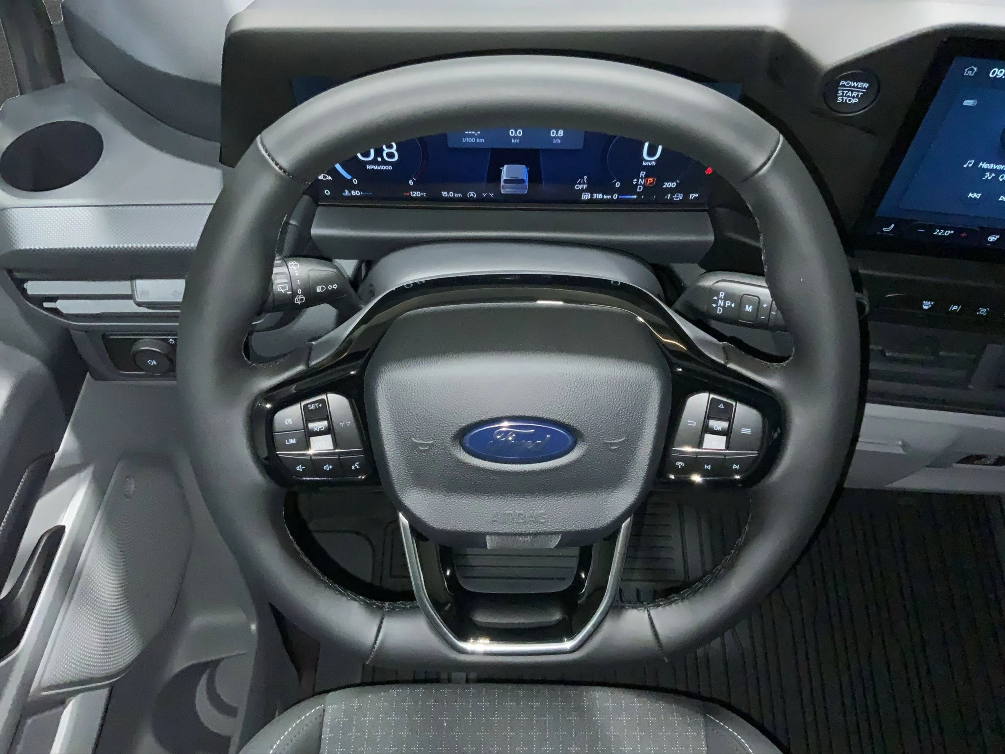 Ford-Transit Custom-image-12