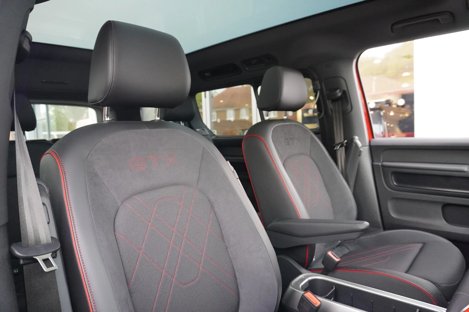 Volkswagen-ID. Buzz-image-8