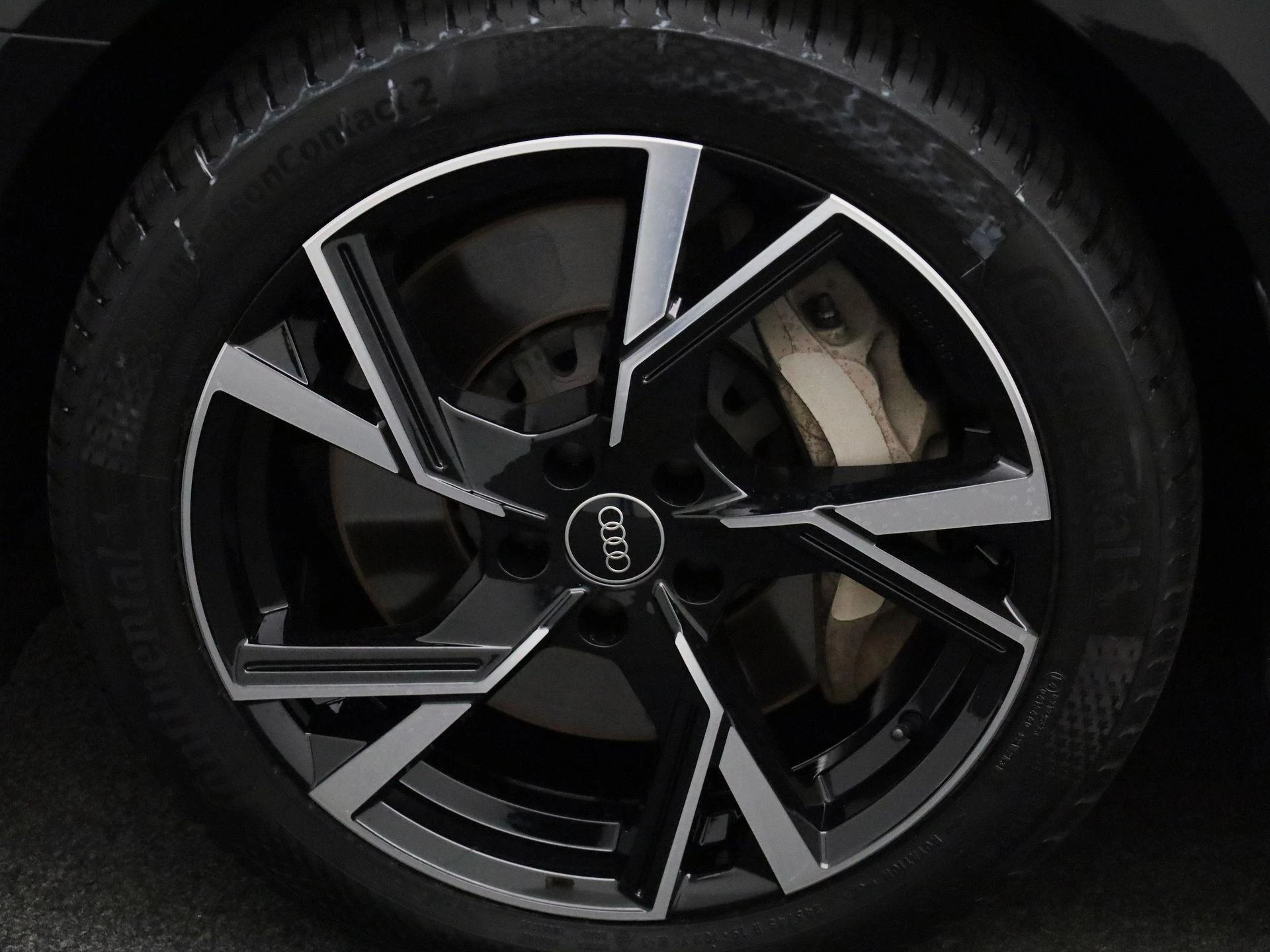 Audi-A6-image-14