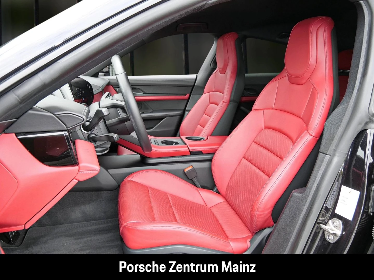 Porsche-Taycan-image-4