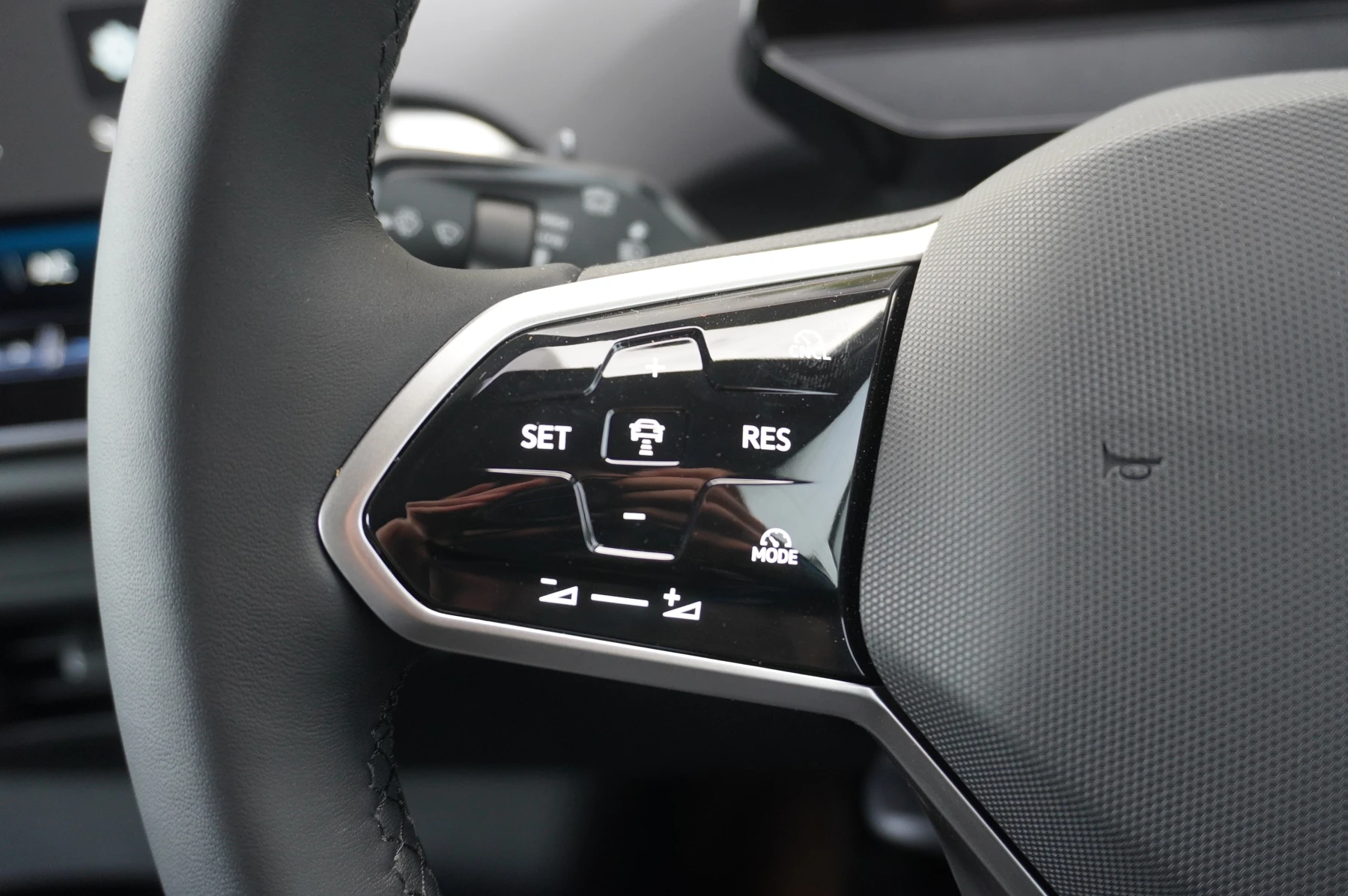 Volkswagen-ID.4-image-25
