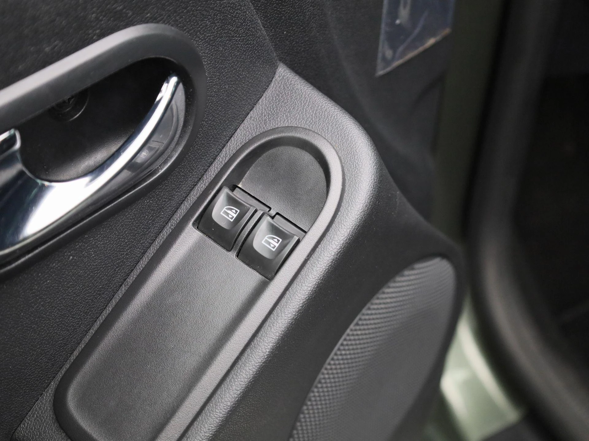 Dacia-Duster-image-23