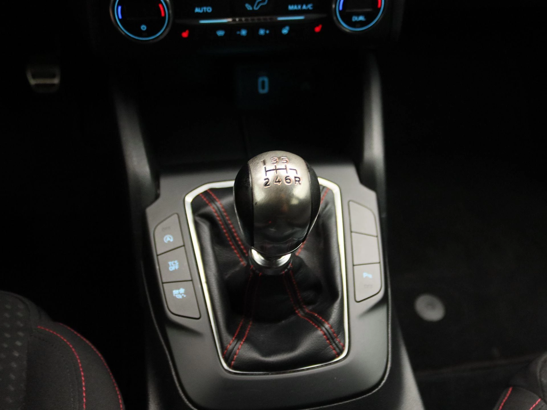 Ford-Focus-image-11