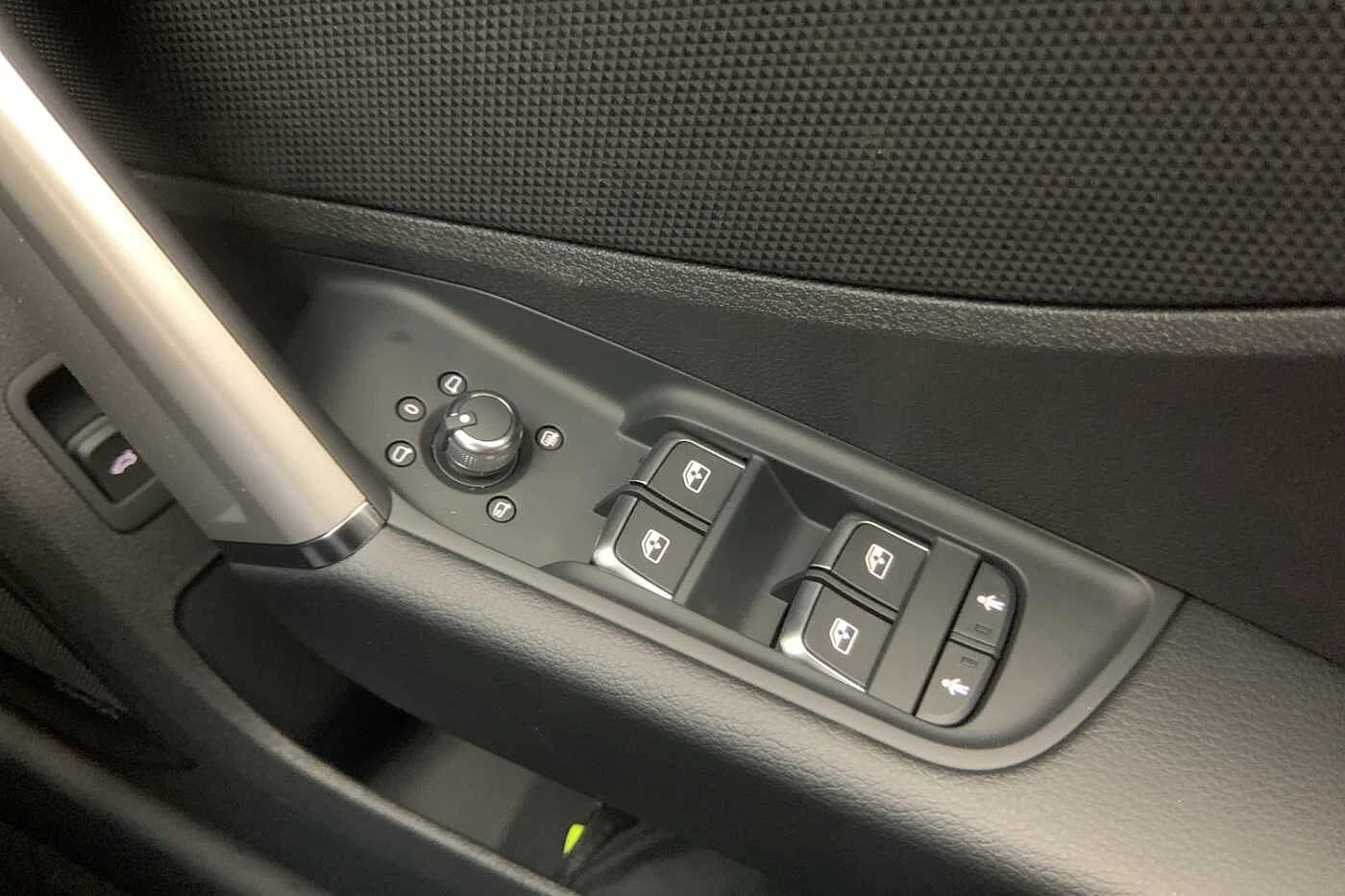 Audi-Q2-image-21