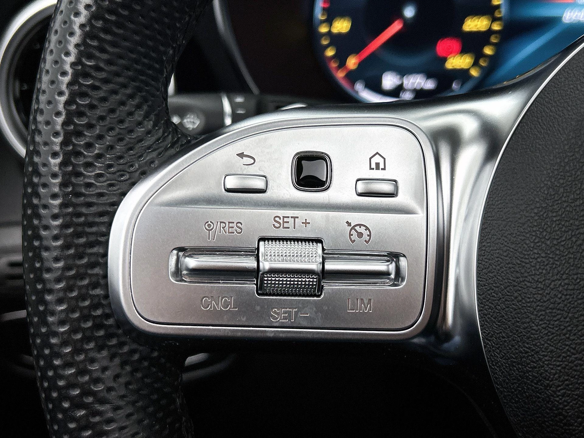 Mercedes-Benz GLC 300e 4MATIC Business Solution AMG