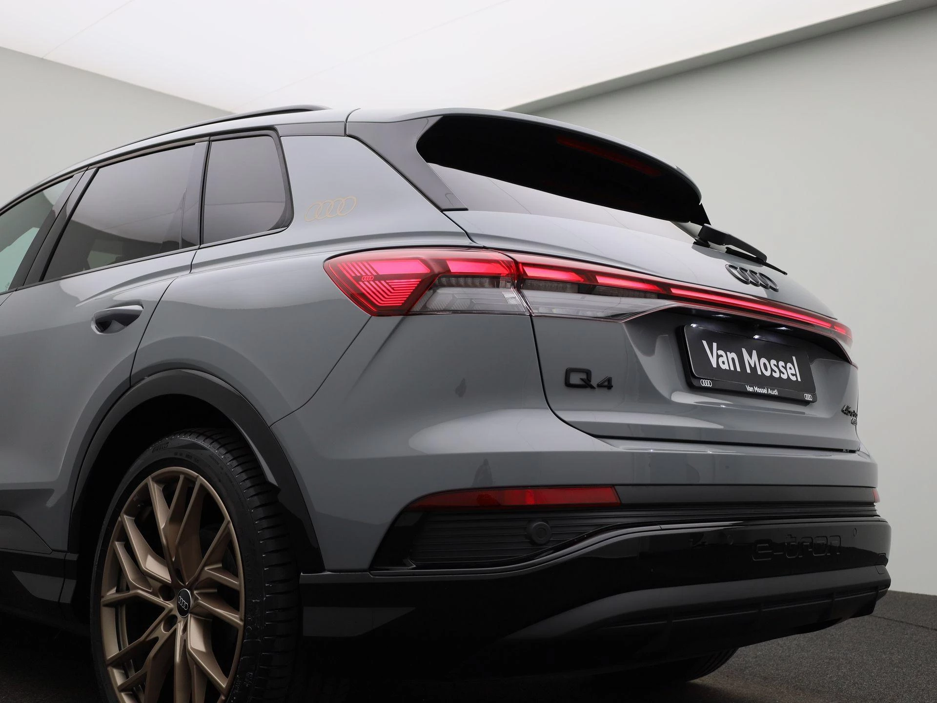 Audi-Q4 e-tron-image-46