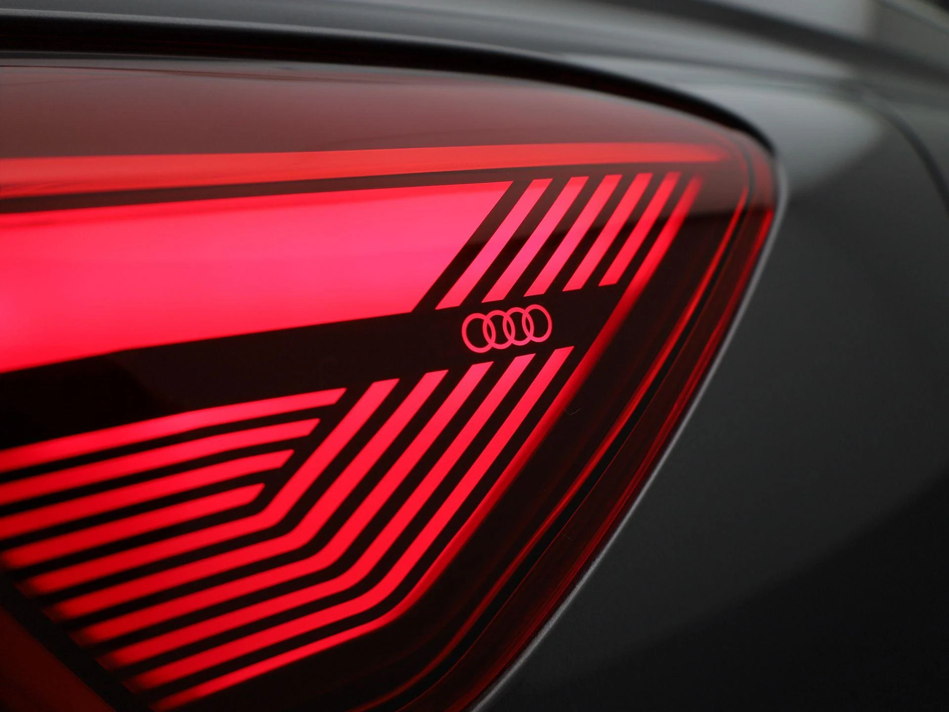 Audi-Q4 e-tron-image-42