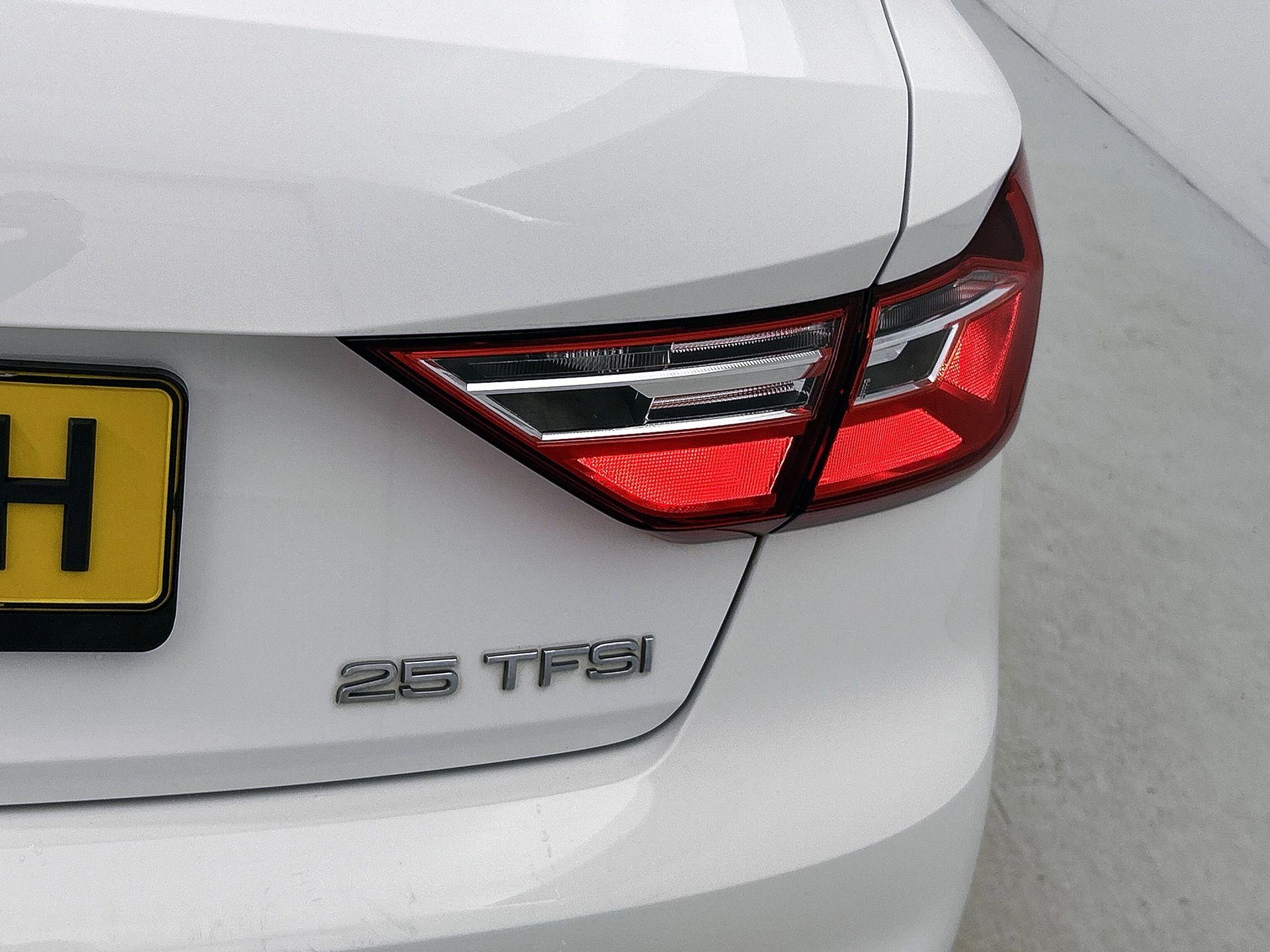 Audi-A1 Sportback-image-7