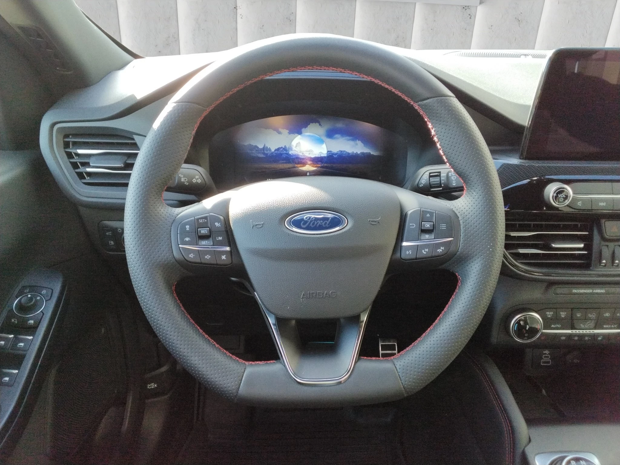 Ford-Kuga-image-12