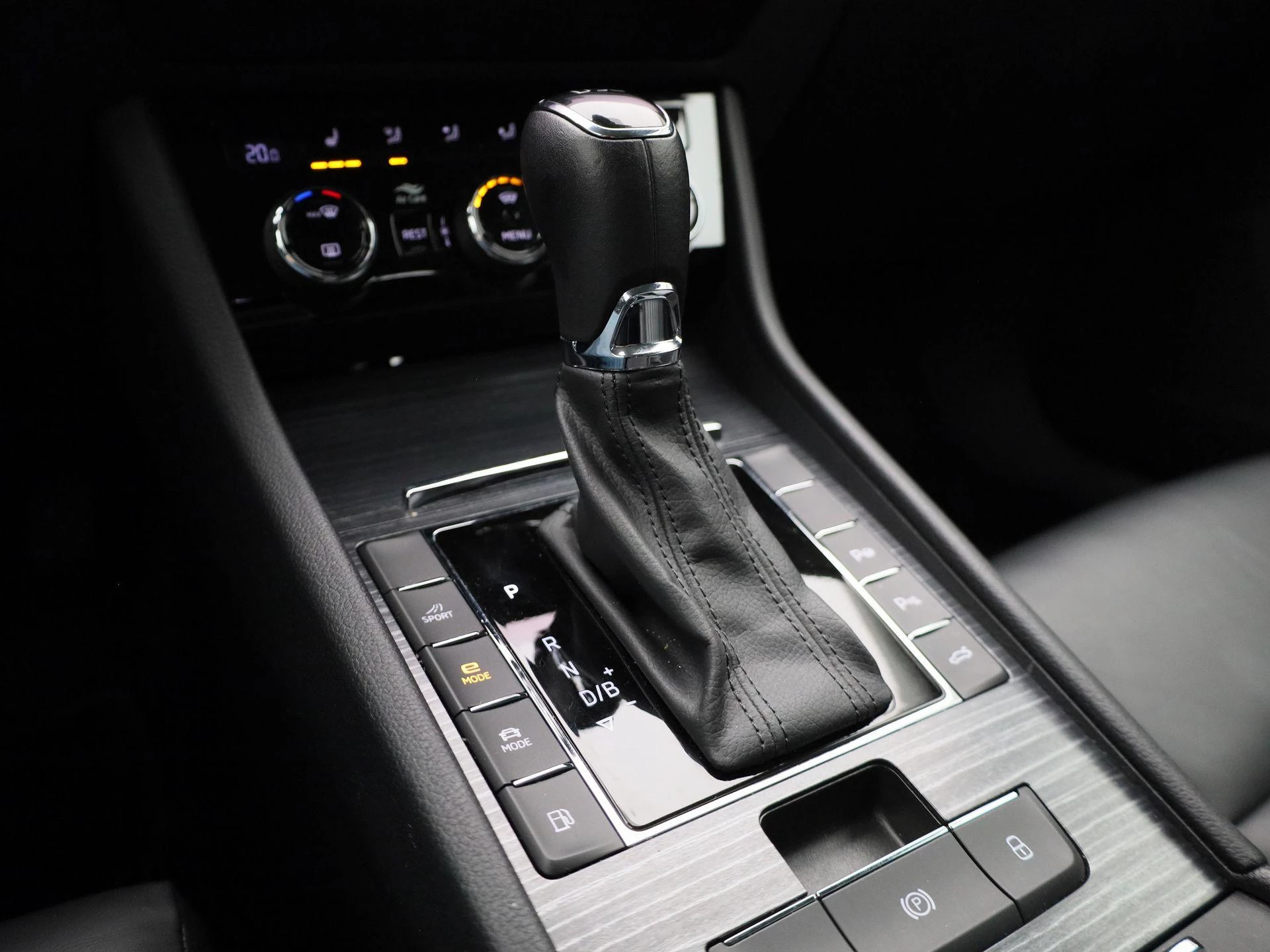 Škoda-Superb-image-22