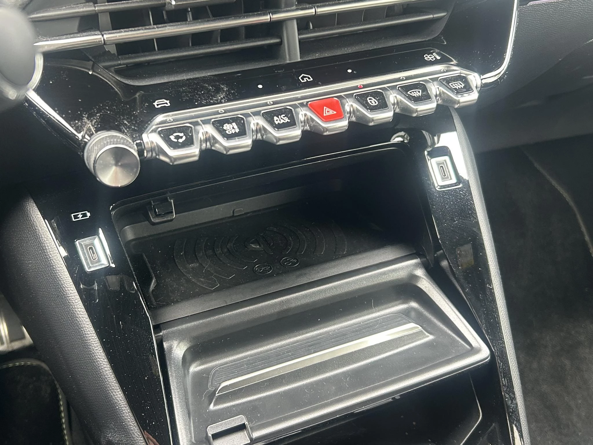 Peugeot-208-image-17