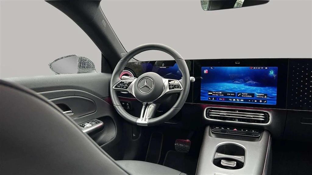 Mercedes-Benz-CLA-image-12
