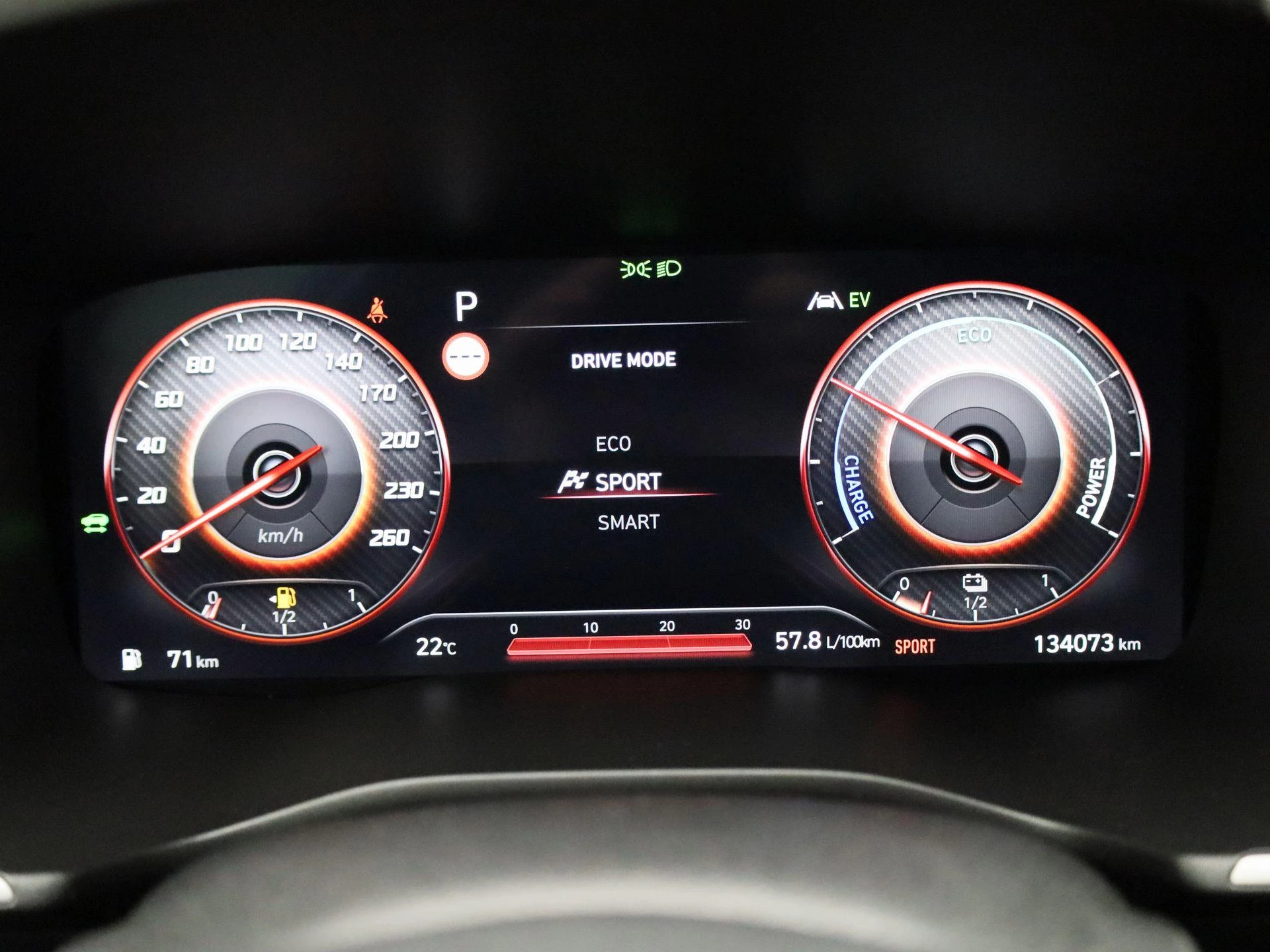 Hyundai Santa Fe 1.6 T-GDI HEV Premium Sky 7p.