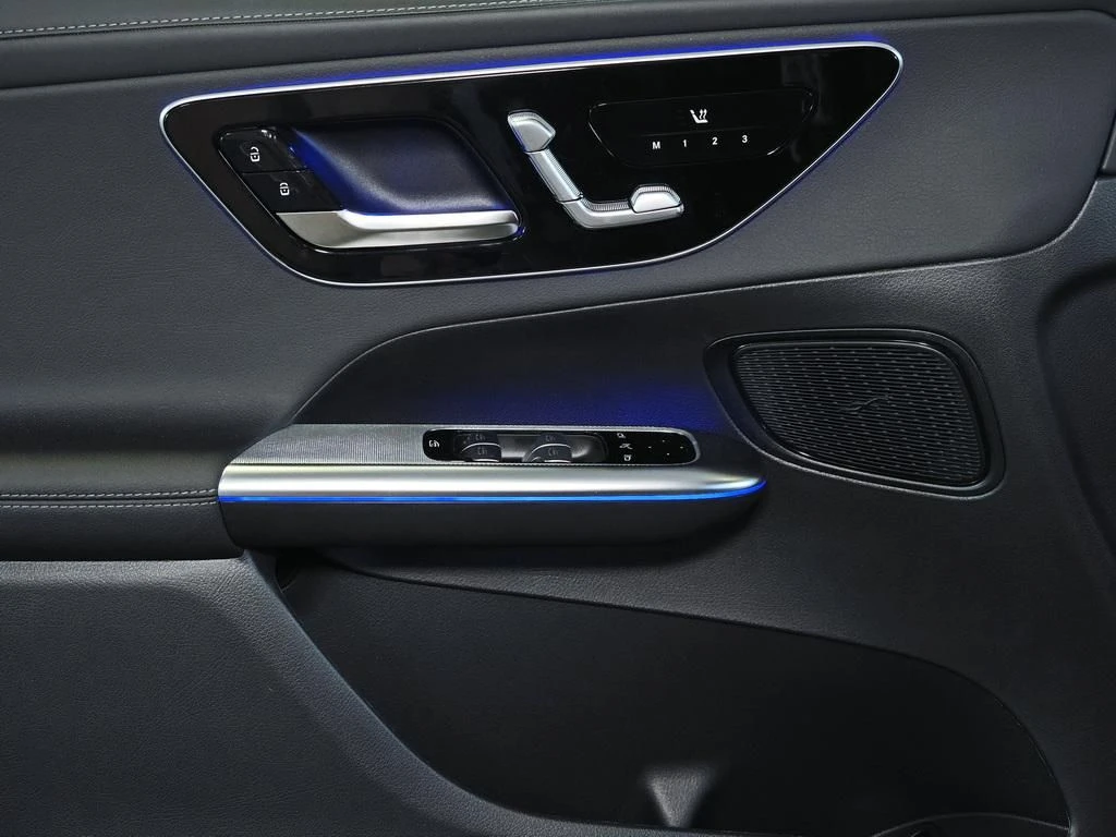 Mercedes-Benz-GLC 200 d-image-7