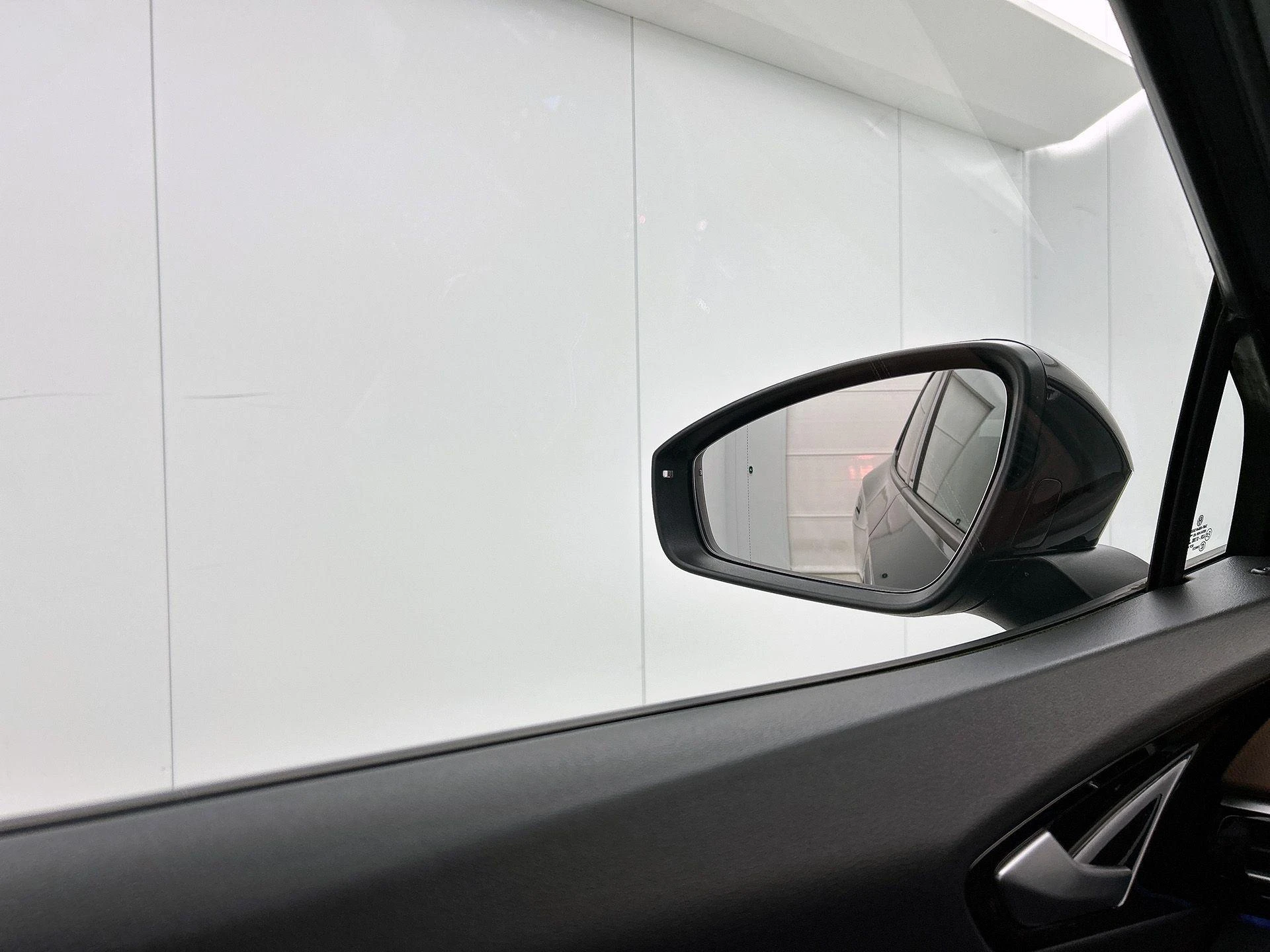 Volkswagen-ID.4-image-16