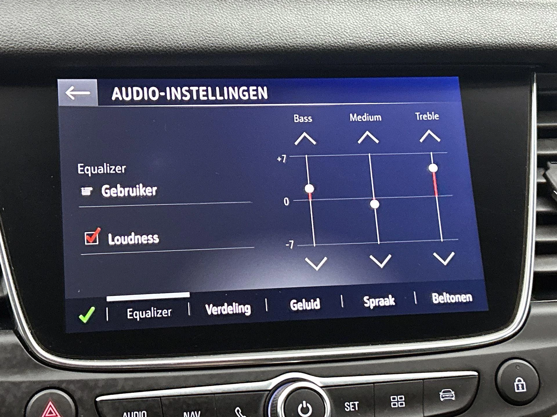 Opel-Grandland X-image-8