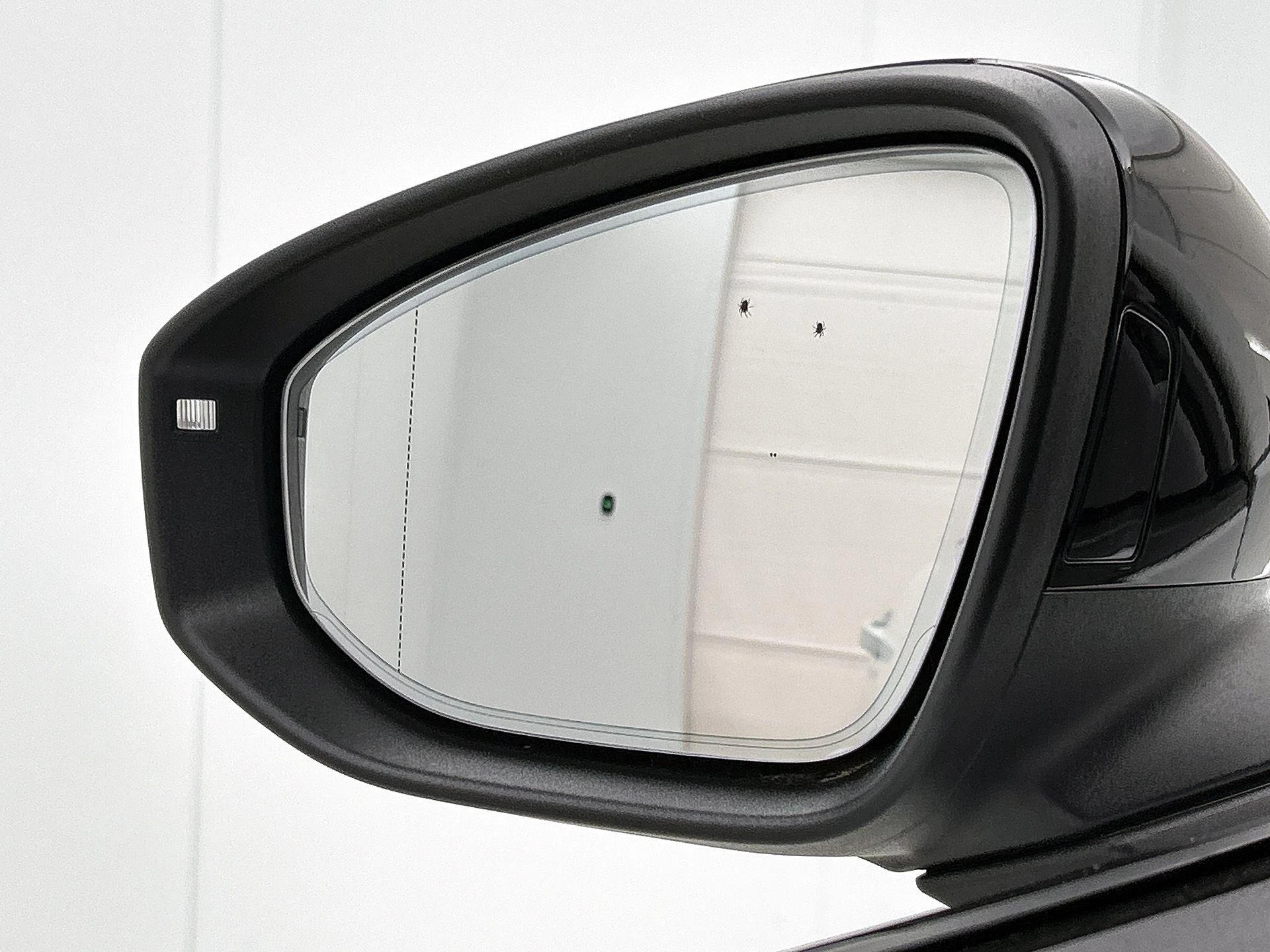 Volkswagen-Passat-image-23