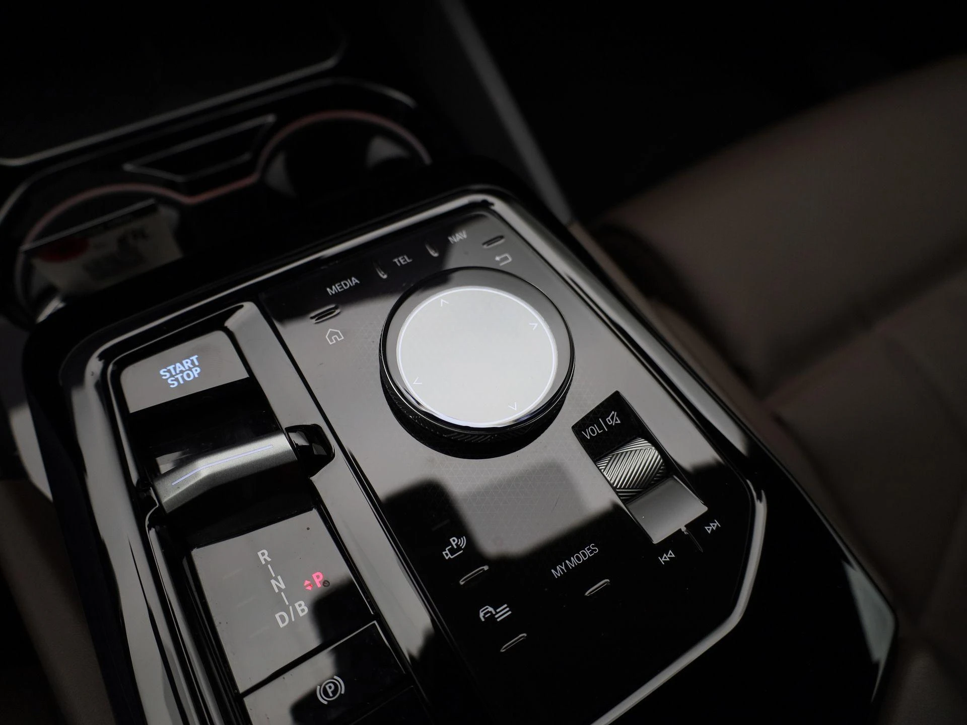 BMW-i5-image-24