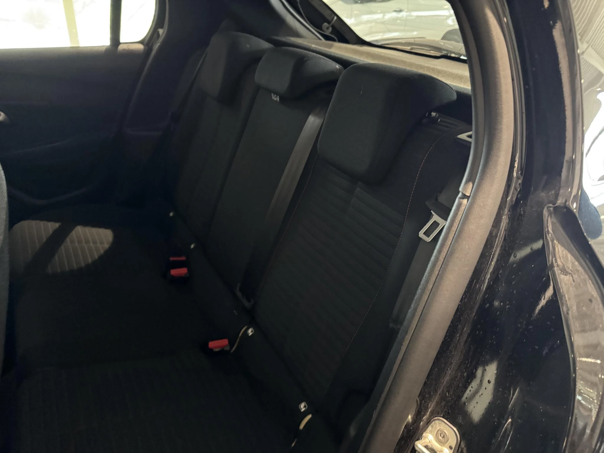 Peugeot-208-image-25