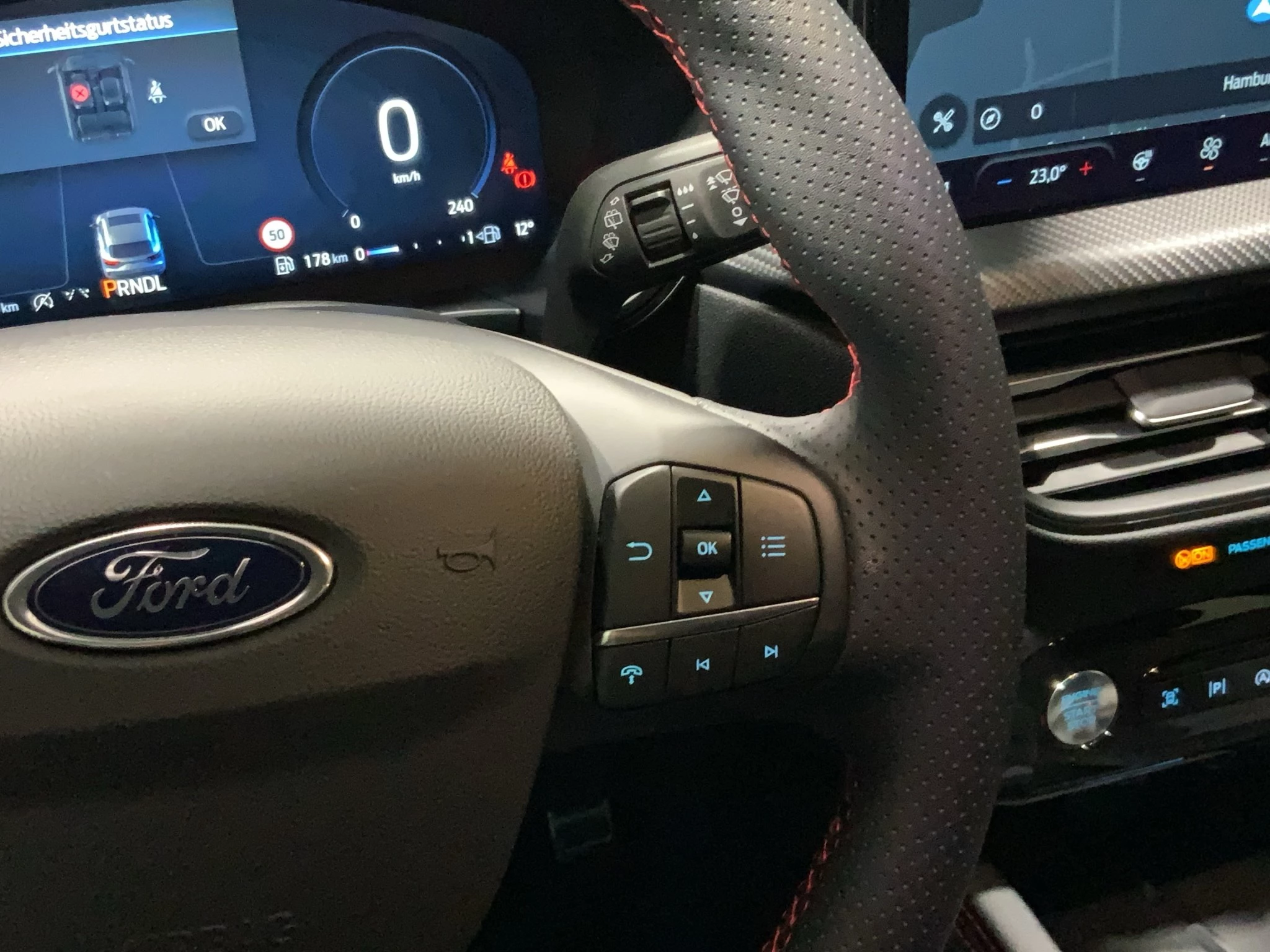 Ford Kuga ST-Line X Aut.*360GRAD*LED-MATRIX*NAVI*GRA*WINTER-PKT.
