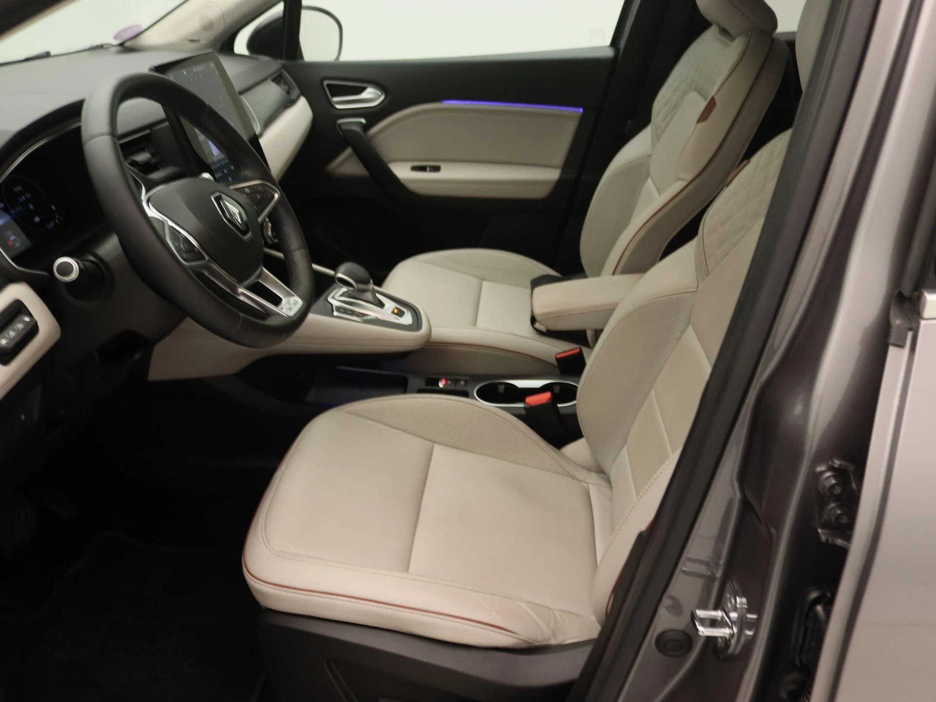 Renault Captur E-Tech Plug-in Hybrid 160 Initiale Paris
