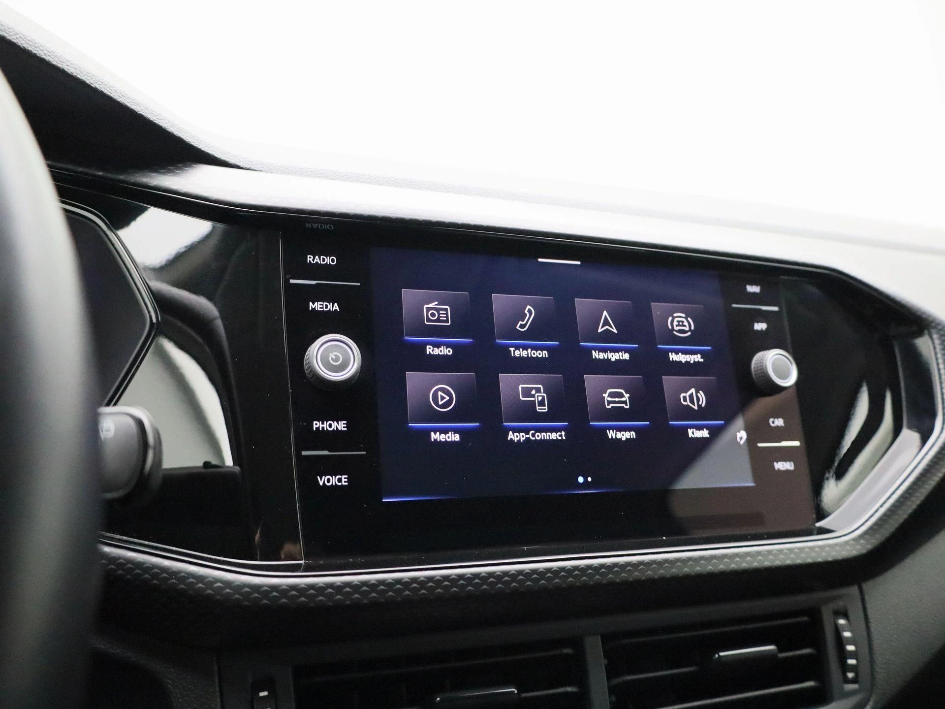 Volkswagen-T-Cross-image-23