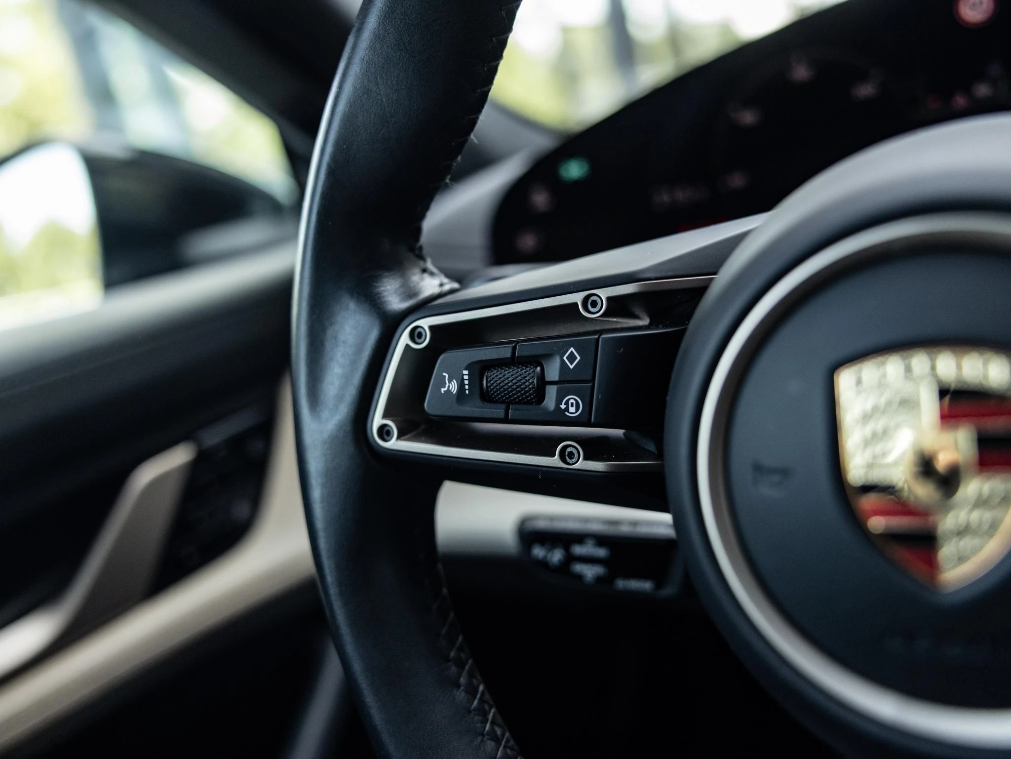 Porsche-Taycan-image-28
