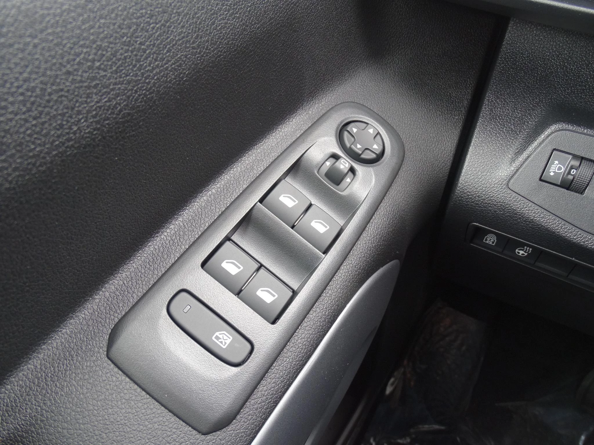 Fiat Qubo 1.5D La prima automa7 seats+gps+camera+park pilot