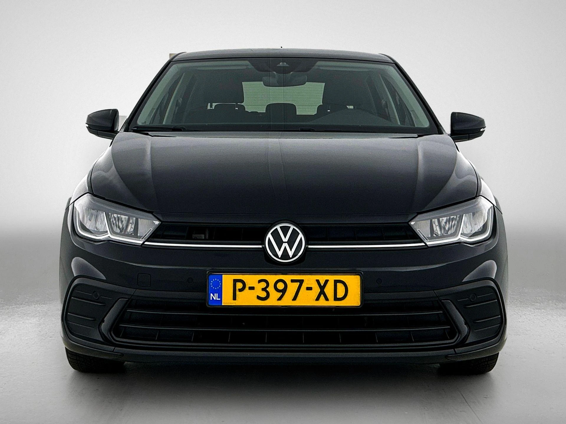 Volkswagen-Polo-image-4