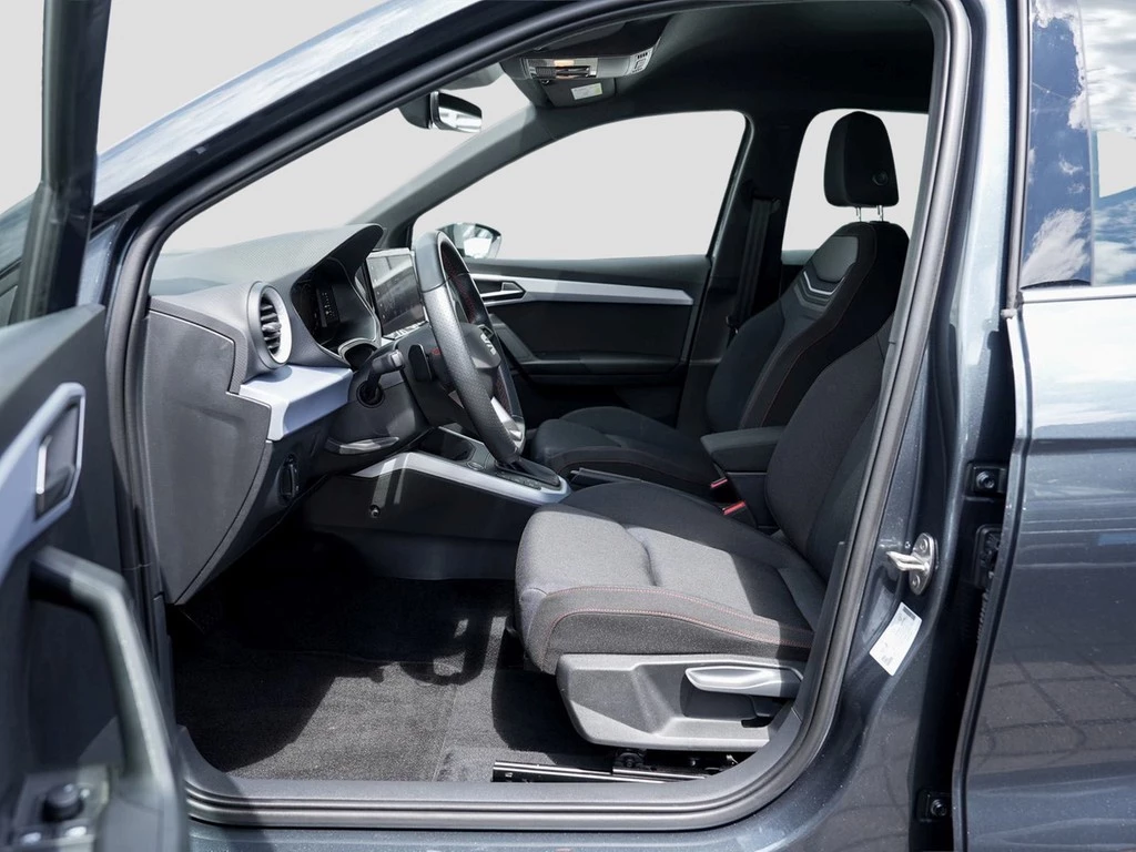SEAT-Arona-image-14