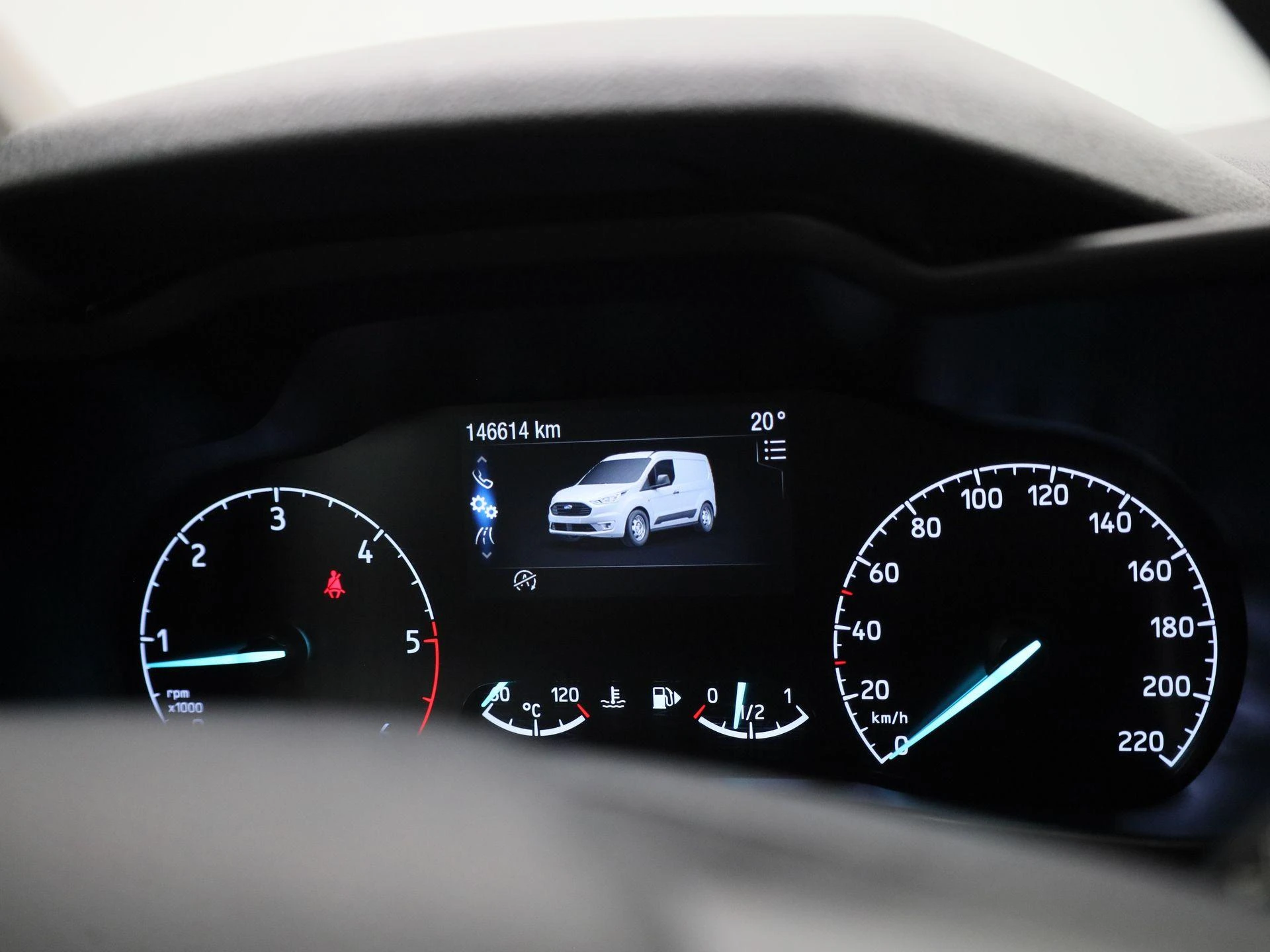 Ford-Transit Connect-image-26