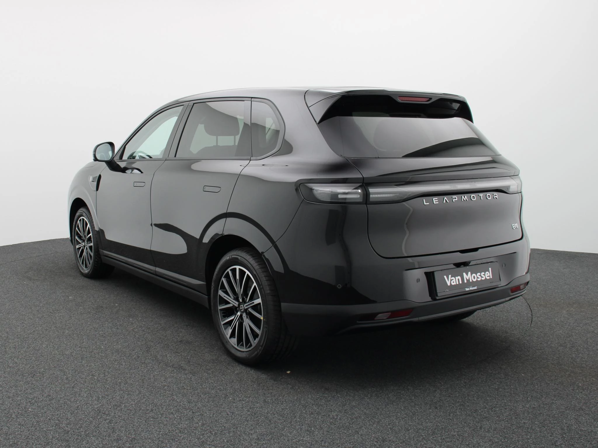 Leapmotor-B10-image-1