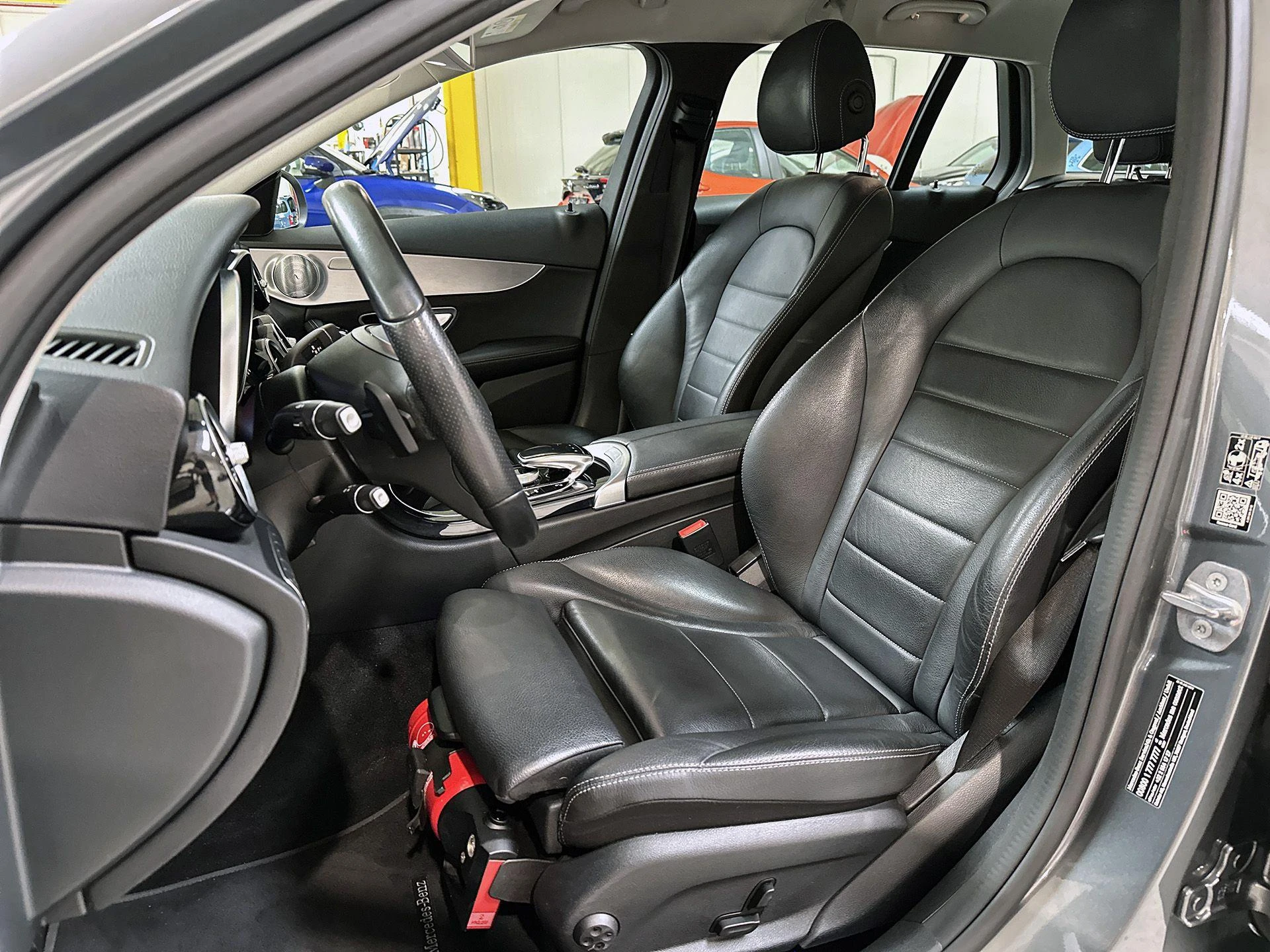 Mercedes-Benz-C-Klasse-image-30
