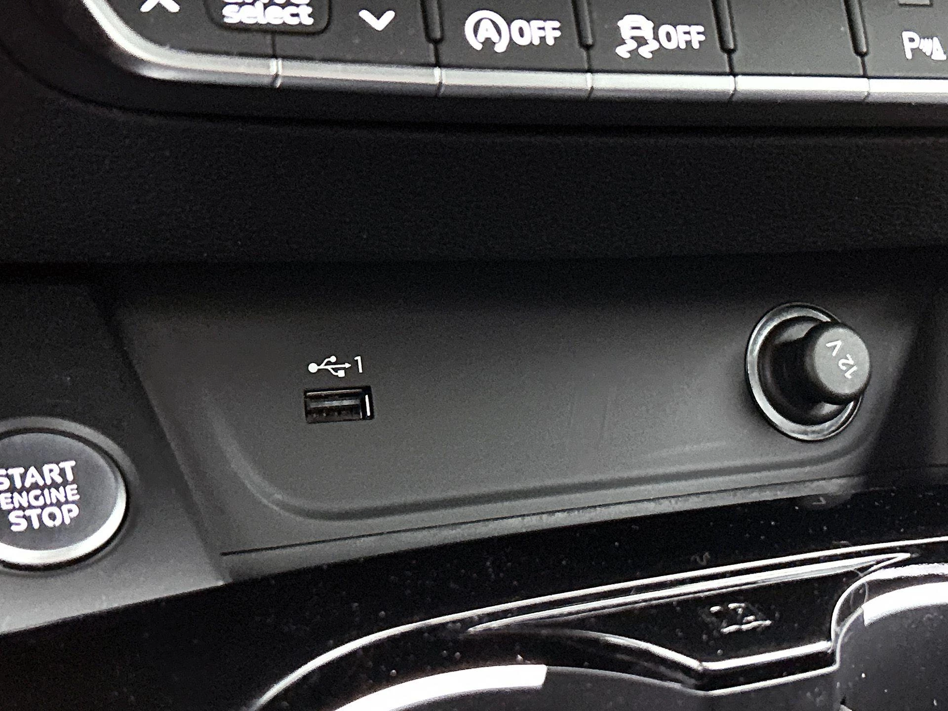 Audi A4 Avant 40 TFSI quattro S edition Competition