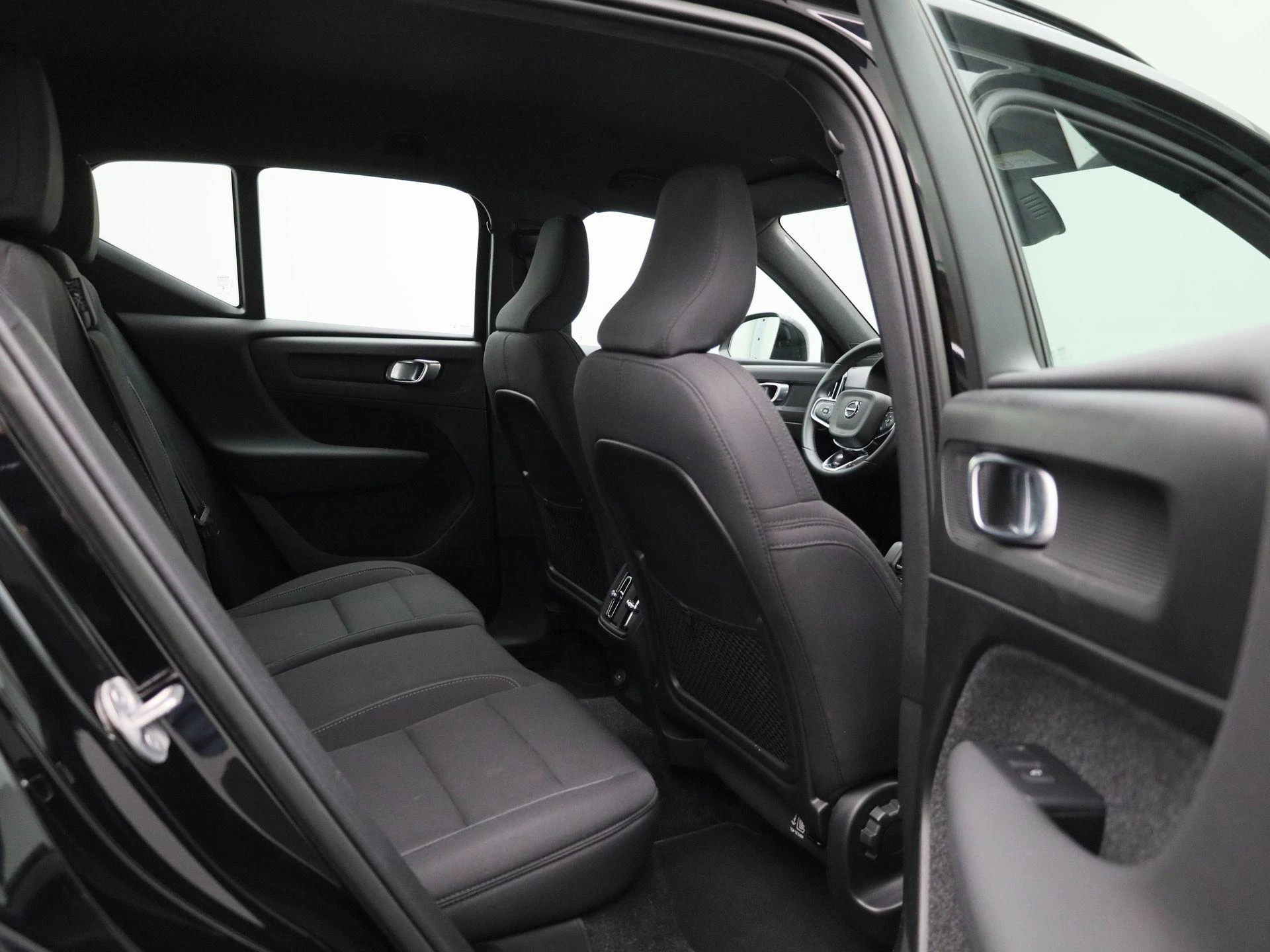 Volvo-XC40-image-34