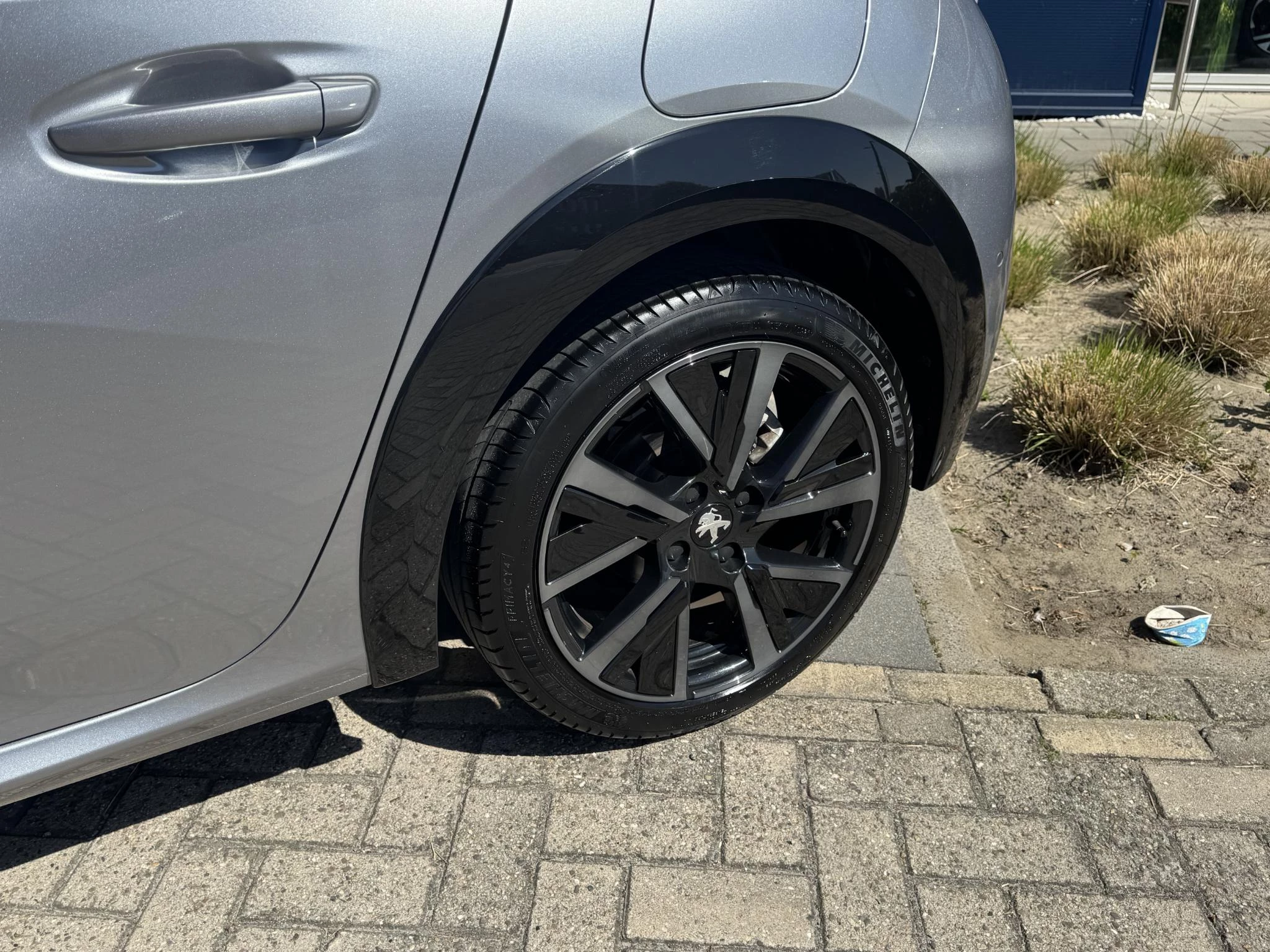 Peugeot-208-image-10