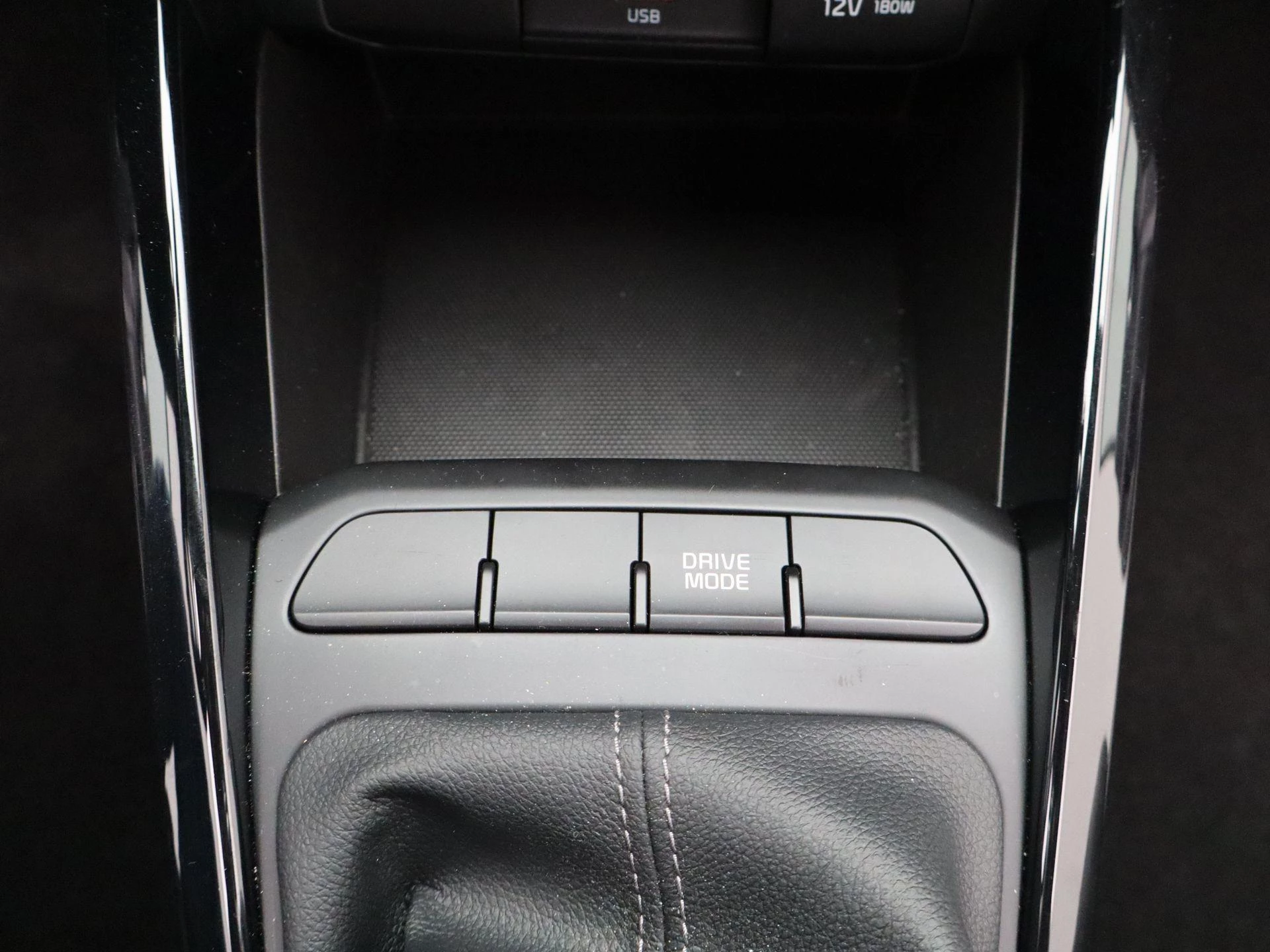 Kia Stonic 1.0 T-GDi MHEV DynamicLine