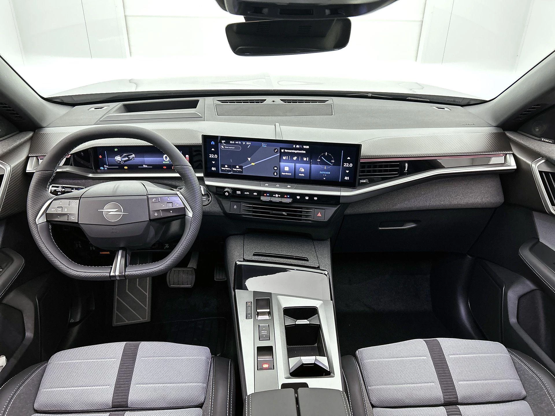 Opel-Grandland-image-17