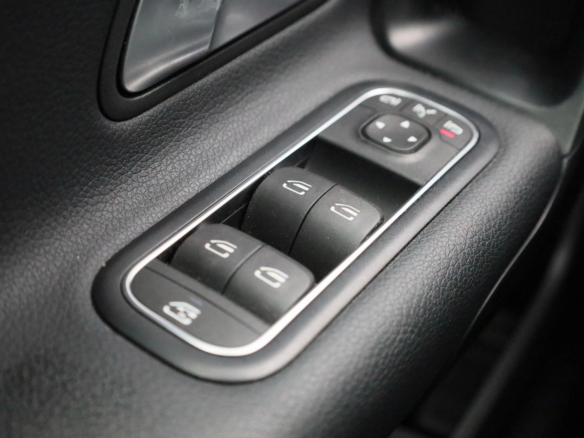 Mercedes-Benz-A-Klasse-image-29