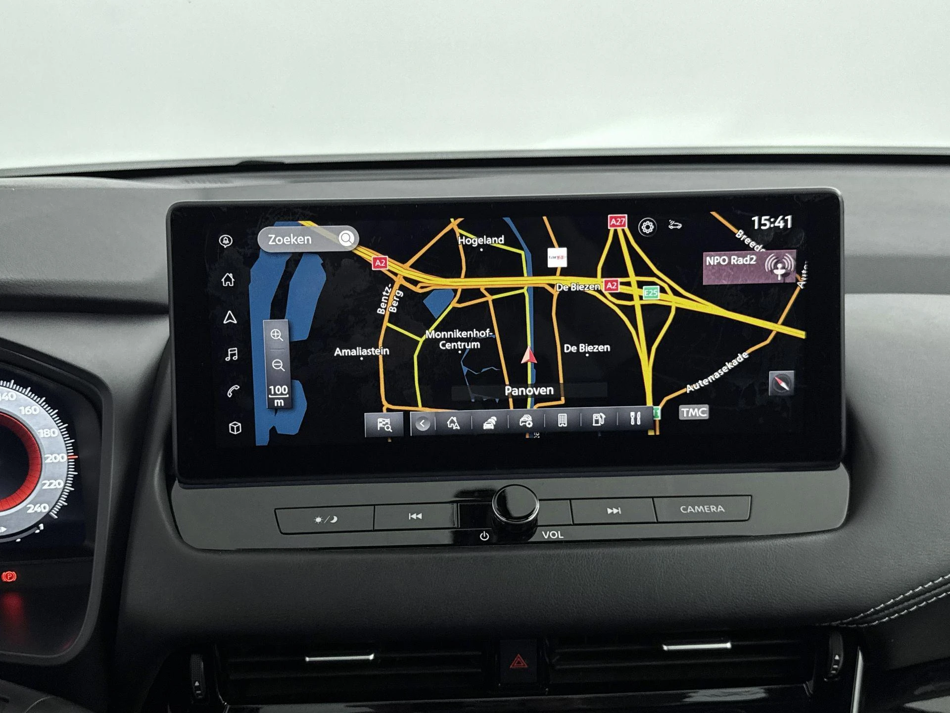 Nissan-QASHQAI-image-14