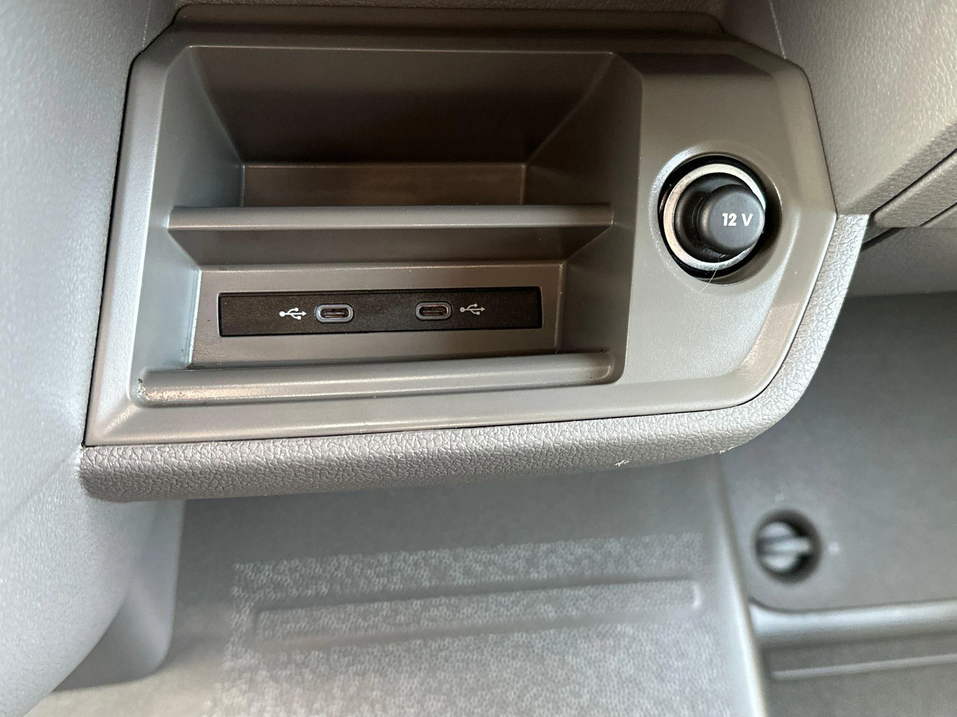 Volkswagen-Crafter-image-27