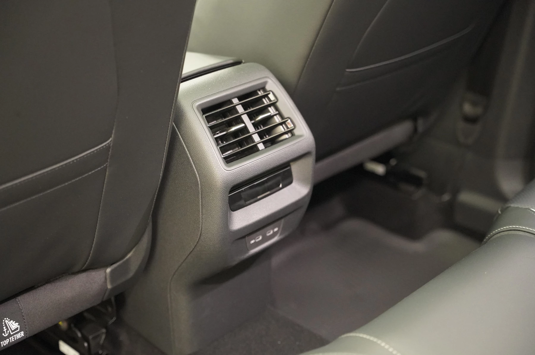 Volkswagen-Tayron-image-26