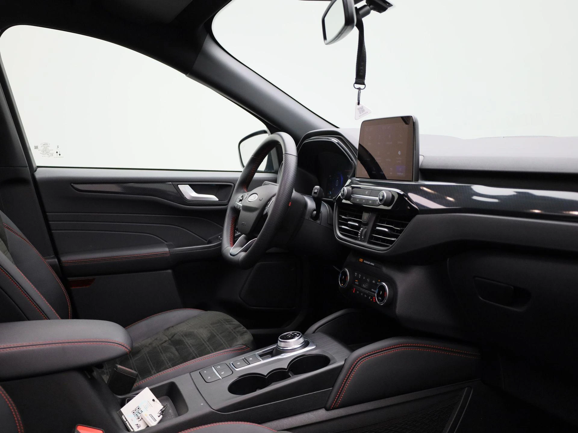 Ford Kuga - 35