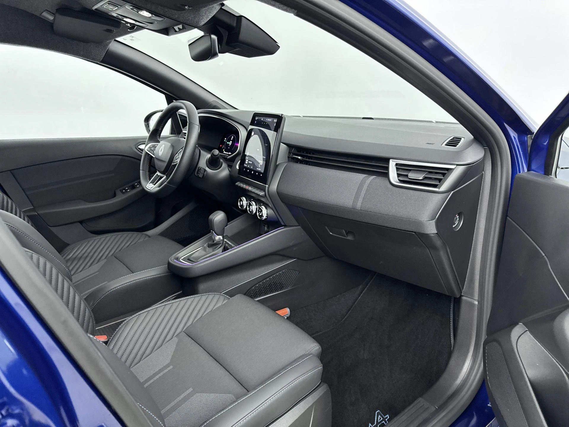 Renault-Clio-image-16