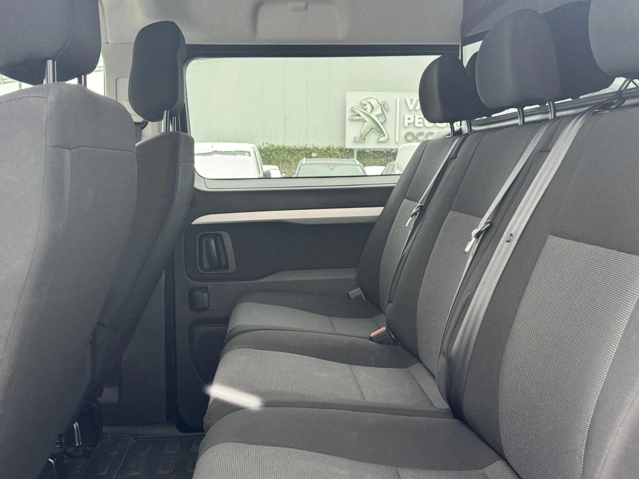 Peugeot-Expert-image-28