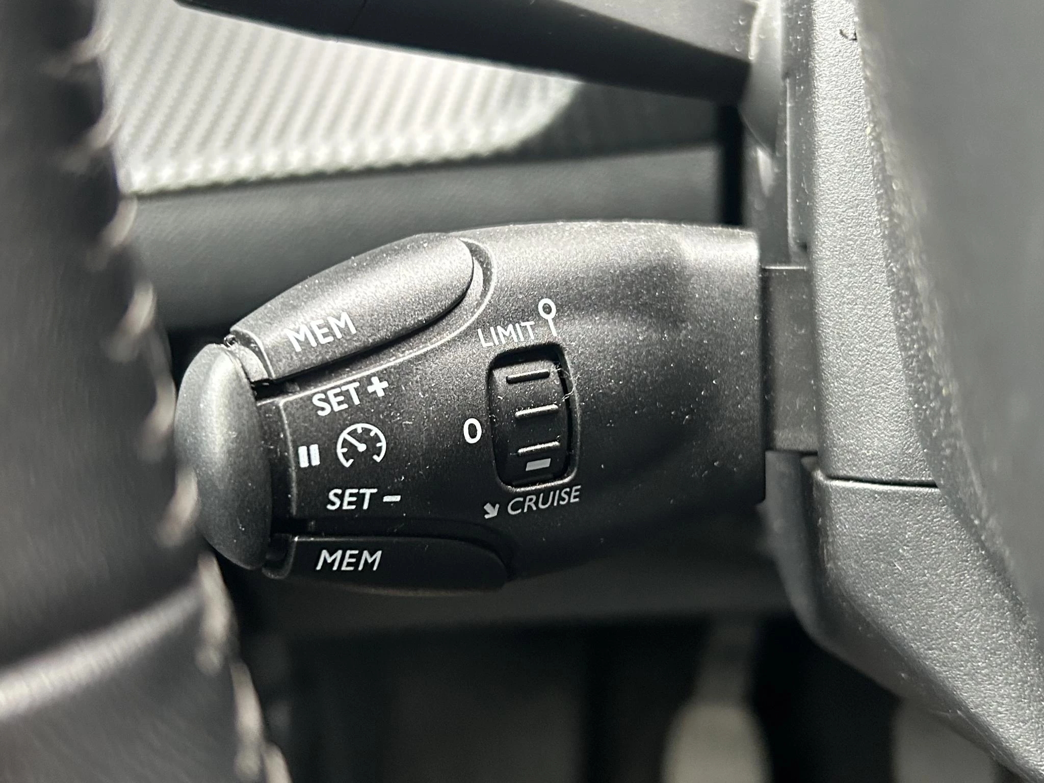 Peugeot 208 1.2 PureTech Allure Pack