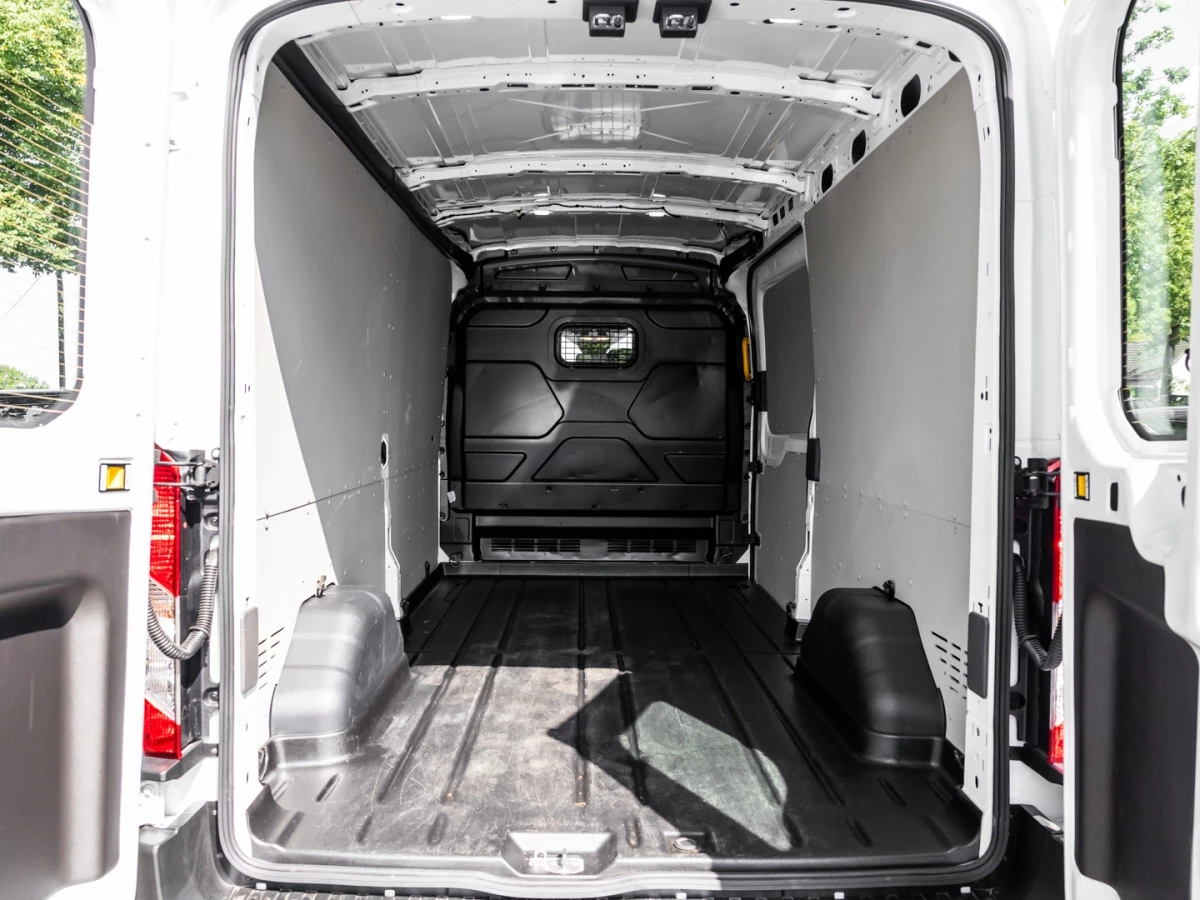 Ford-Transit-image-7