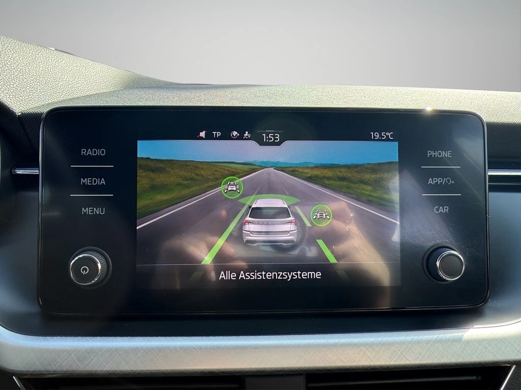 Škoda Kamiq 1.0 TSI Tour *KAMERA*LED*SITZHEIZUNG*